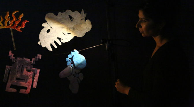 SAM. 19 OCT | 11h | « LA DAME ROUGE » JEUNE PUBLIC | POÉSIE, MARIONNETTES ET THÉÂTRE D’OMBRES